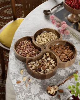 شکلات خوری چوبی 4 خانه گرد اماهوم (چوب گردو) Lilium